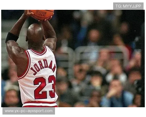 伊萨克背身护球后转身爆射得分